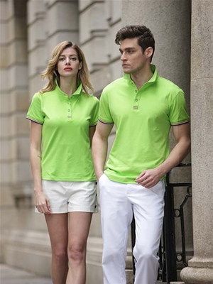 嫩绿色T恤2男女